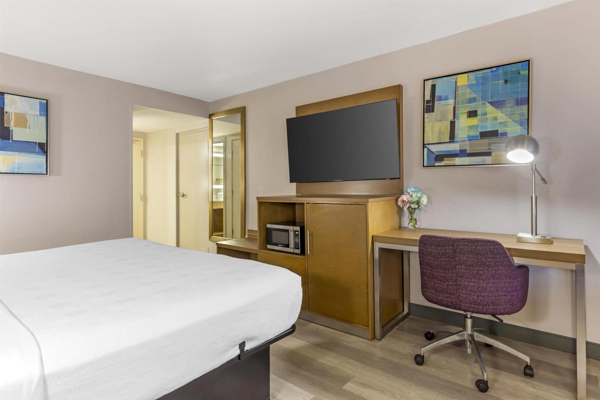 Best Western Plus Raleigh Crabtree Valley Hotel Exterior foto